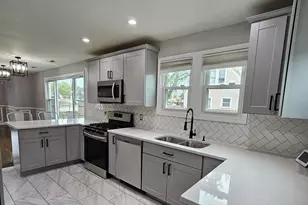 9634 Meade Ave, Oak Lawn, IL 60453 - Photo 4
