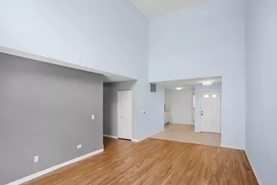 1009 Huntington Drive, Elk Grove Village, IL 60007 - Photo 4