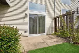1009 Huntington Dr, Elk Grove Village, IL 60007 - Photo 20