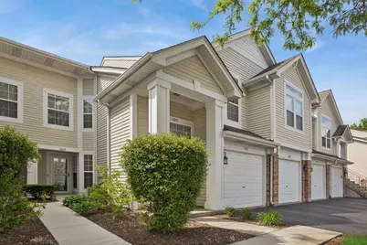 1009 Huntington Drive, Elk Grove Village, IL 60007 - Photo 2