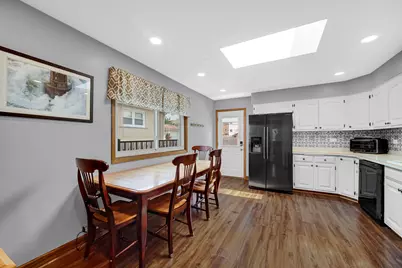 557 W Crockett Avenue, Elmhurst, IL 60126 - Photo 6