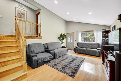 557 W Crockett Avenue, Elmhurst, IL 60126 - Photo 4