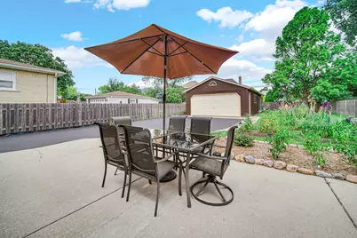 557 W Crockett Avenue, Elmhurst, IL 60126 - Photo 20