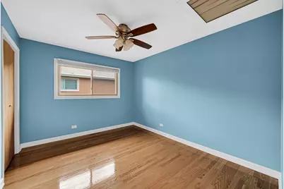 557 W Crockett Avenue, Elmhurst, IL 60126 - Photo 12