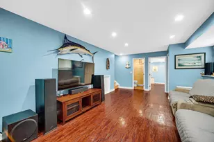 557 W Crockett Ave, Elmhurst, IL 60126 - Photo 16
