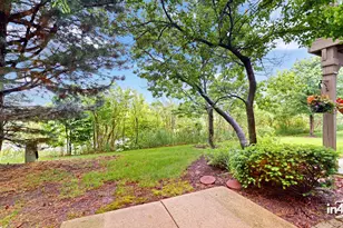2917 Kentshire Cir, Naperville, IL 60564 - Photo 32