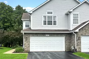 2917 Kentshire Cir, Naperville, IL 60564 - Photo 2