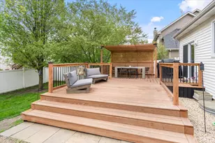 875 Red Clover Dr, Aurora, IL 60504 - Photo 40