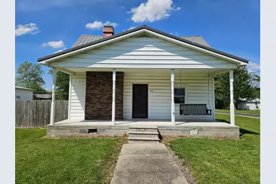 120 E Wayne Street, Geff, IL 62842 - Photo 1