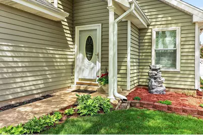 [Address not provided], Carol Stream, IL 60188 - Photo 2
