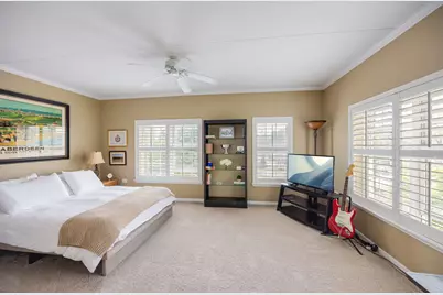 446 McDaniels Circle #302, Clarendon Hills, IL 60514 - Photo 10