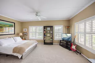 446 Mcdaniels Cir, Clarendon Hills, IL 60514 - Photo 10