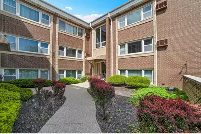 2257 Des Plaines Avenue #1NE, North Riverside, IL 60546 - Photo 2
