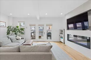 3424 W Beach Ave, Chicago, IL 60651 - Photo 10