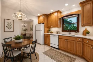 244 Arapahoe Trail, Carol Stream, IL 60188 - Photo 6