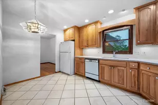 244 Arapahoe Trail, Carol Stream, IL 60188 - Photo 10