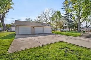 704 Hill St, Mazon, IL 60444 - Photo 28