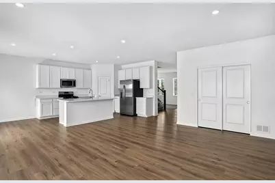 1020 Redwood Lane, Minooka, IL 60447 - Photo 6