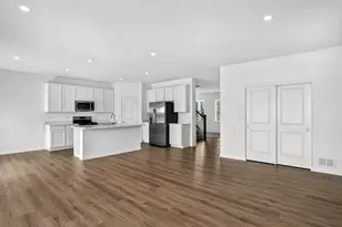 1020 Redwood Ln, Minooka, IL 60447 - Photo 6