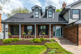 2408 Arlingdale Dr, Palatine, IL 60067 - Photo 2