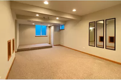 720 Kendridge Court, Aurora, IL 60502 - Photo 46