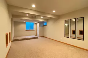 720 Kendridge Ct, Aurora, IL 60502 - Photo 46