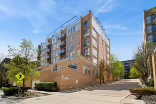 1720 Oak Ave, Evanston, IL 60201 - Photo 1