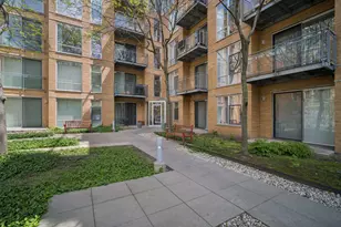 1720 Oak Ave, Evanston, IL 60201 - Photo 2