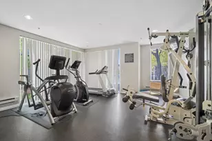 1720 Oak Ave, Evanston, IL 60201 - Photo 18
