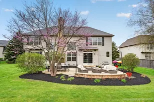 1807 Andover Ln, Crystal Lake, IL 60014 - Photo 2