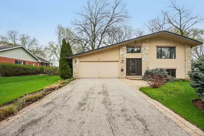 236 Monument Avenue, Barrington, IL 60010 - Photo 1