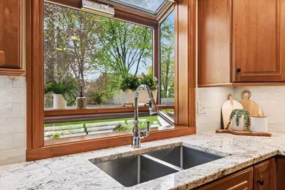 1207 Abbey Court, Libertyville, IL 60048 - Photo 6