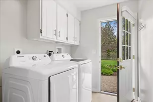 1207 Abbey Ct, Libertyville, IL 60048 - Photo 16