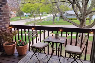207 Uteg St, Crystal Lake, IL 60014 - Photo 10
