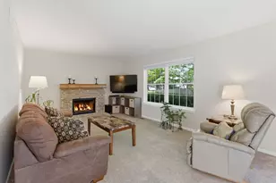 721 Churchill Ln, Oswego, IL 60543 - Photo 8