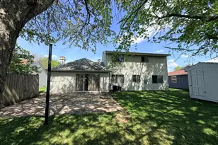 375 Longford Dr, Elgin, IL 60120 - Photo 26