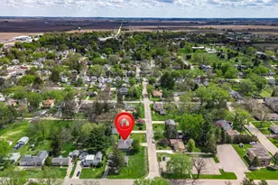 323 W Church St, Genoa, IL 60135 - Photo 26