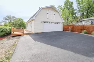 230 Sabin St, Sycamore, IL 60178 - Photo 38