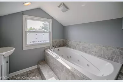 230 Sabin Street, Sycamore, IL 60178 - Photo 30