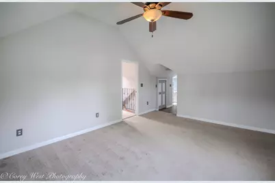 230 Sabin Street, Sycamore, IL 60178 - Photo 24