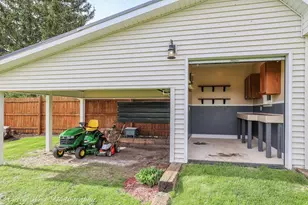 230 Sabin St, Sycamore, IL 60178 - Photo 52