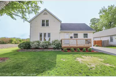 230 Sabin Street, Sycamore, IL 60178 - Photo 2