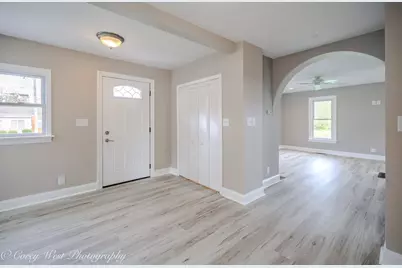 230 Sabin Street, Sycamore, IL 60178 - Photo 4