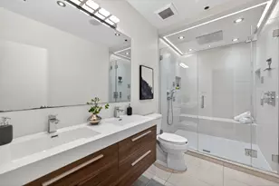 375 W Erie St, Chicago, IL 60654 - Photo 20
