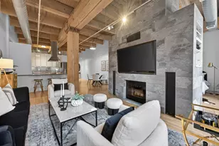 375 W Erie St, Chicago, IL 60654 - Photo 14