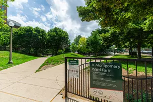 375 W Erie St, Chicago, IL 60654 - Photo 28