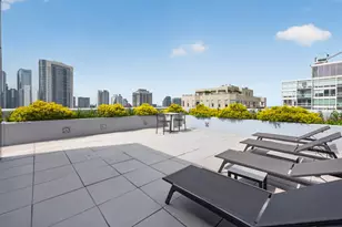 375 W Erie St, Chicago, IL 60654 - Photo 26