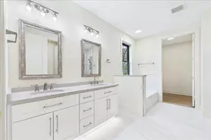 22075 W Casa Bella Vw, Kildeer, IL 60047 - Photo 10