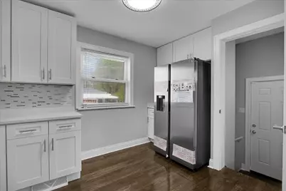 9709 S Avalon Avenue, Chicago, IL 60628 - Photo 6
