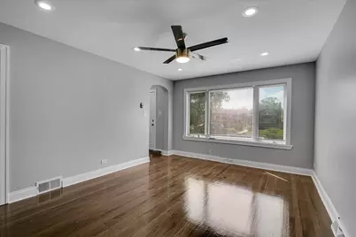 9709 S Avalon Avenue, Chicago, IL 60628 - Photo 2